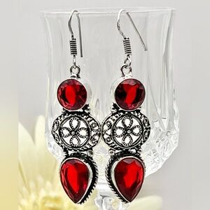 GARNET EARRINGS